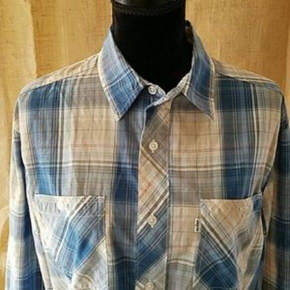 Levi's long sleeve plaid shirt medium - Picture 2 of 3